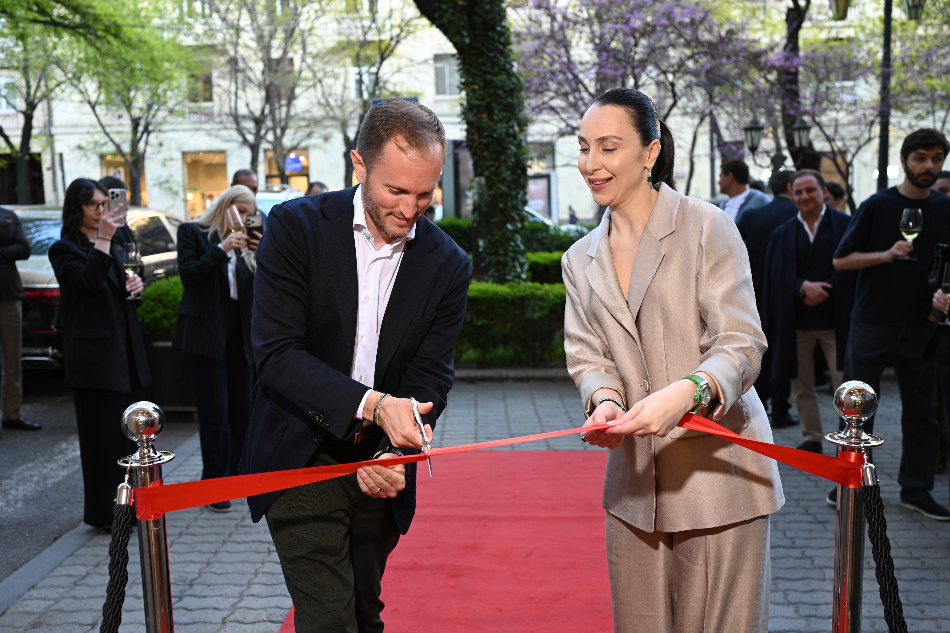 L'Orange Gold Unveils Its New Hublot Corner