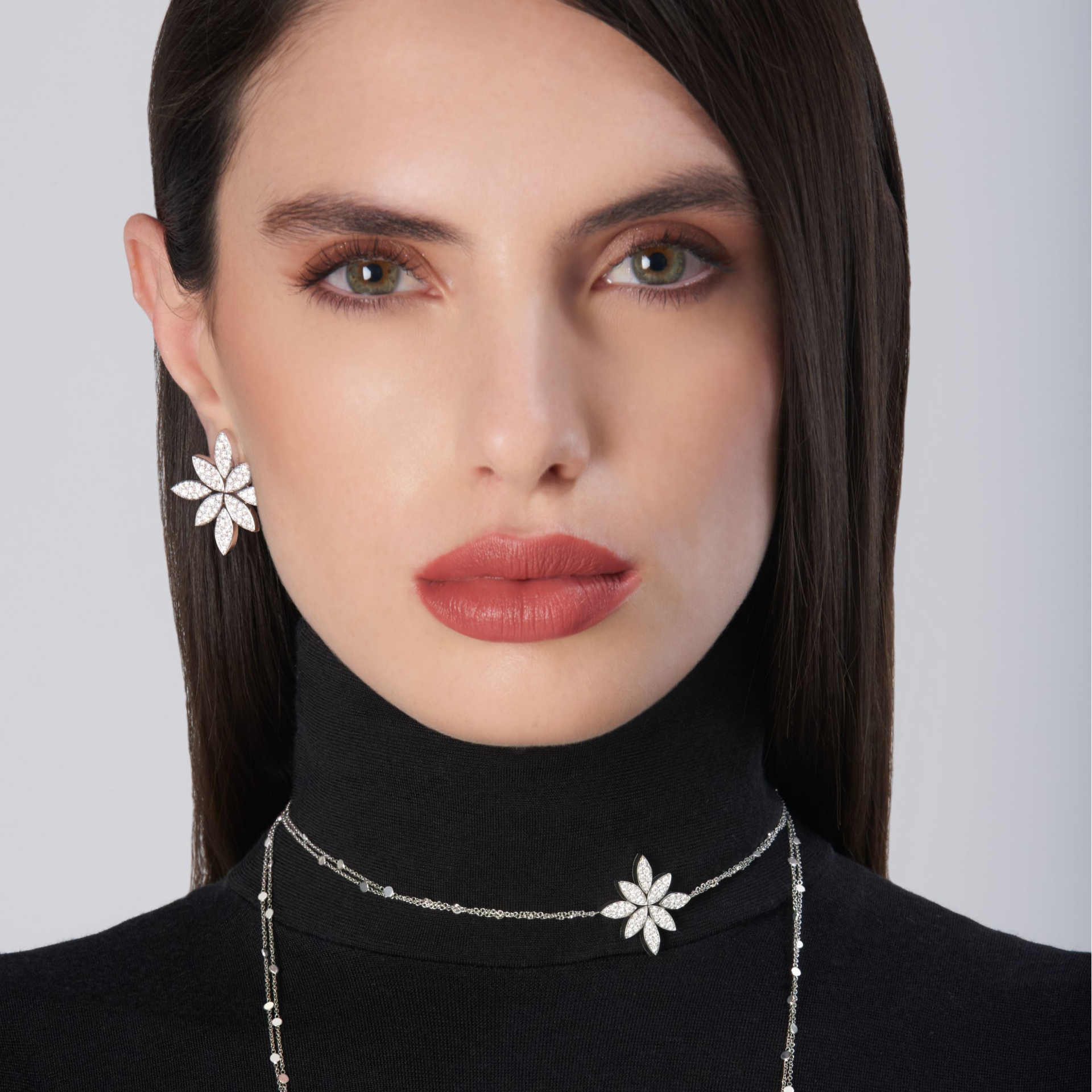 Ghirlanda Luce Di Loto Earrings