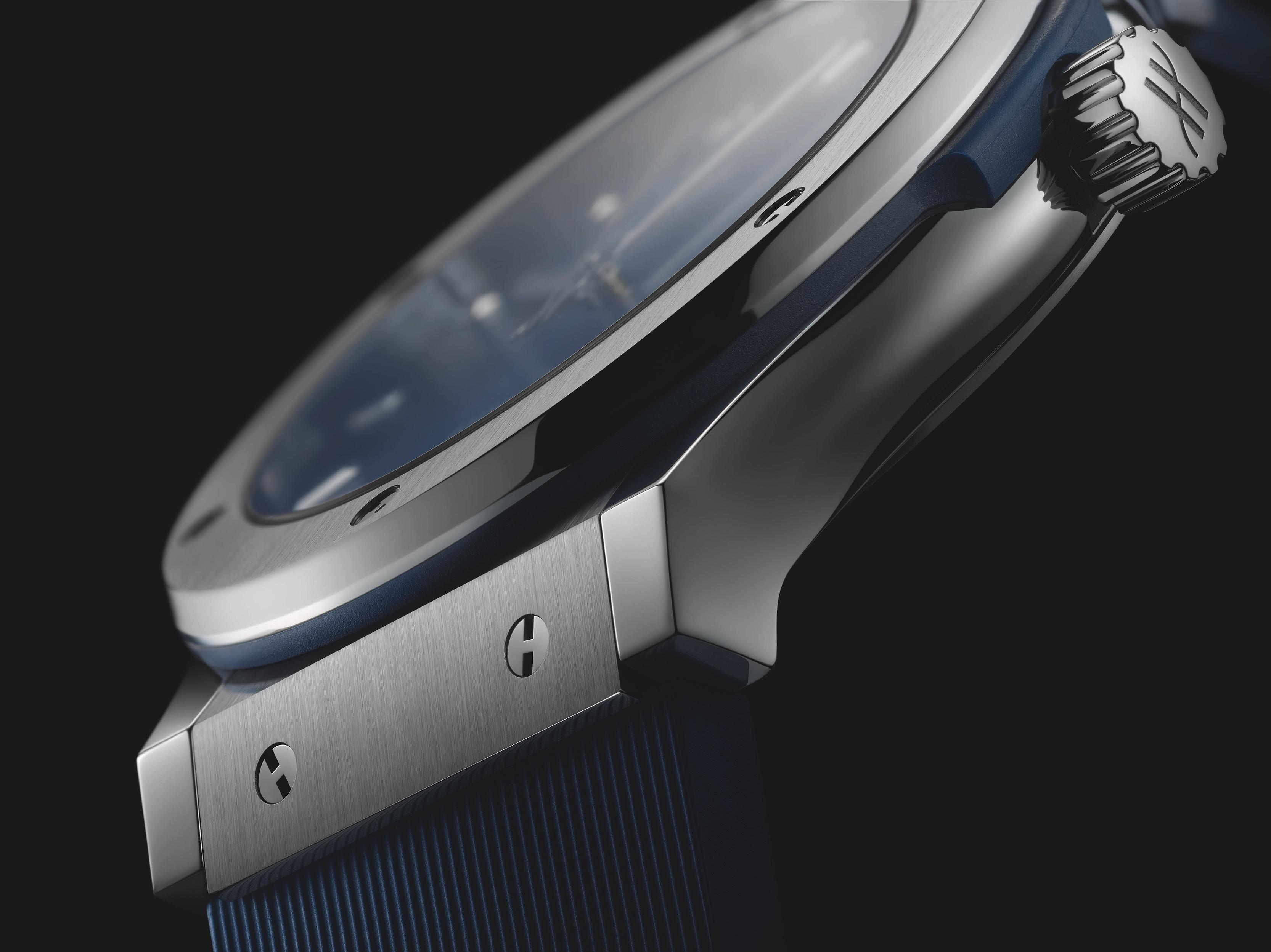 CLASSIC FUSION TITANIUM BLUE