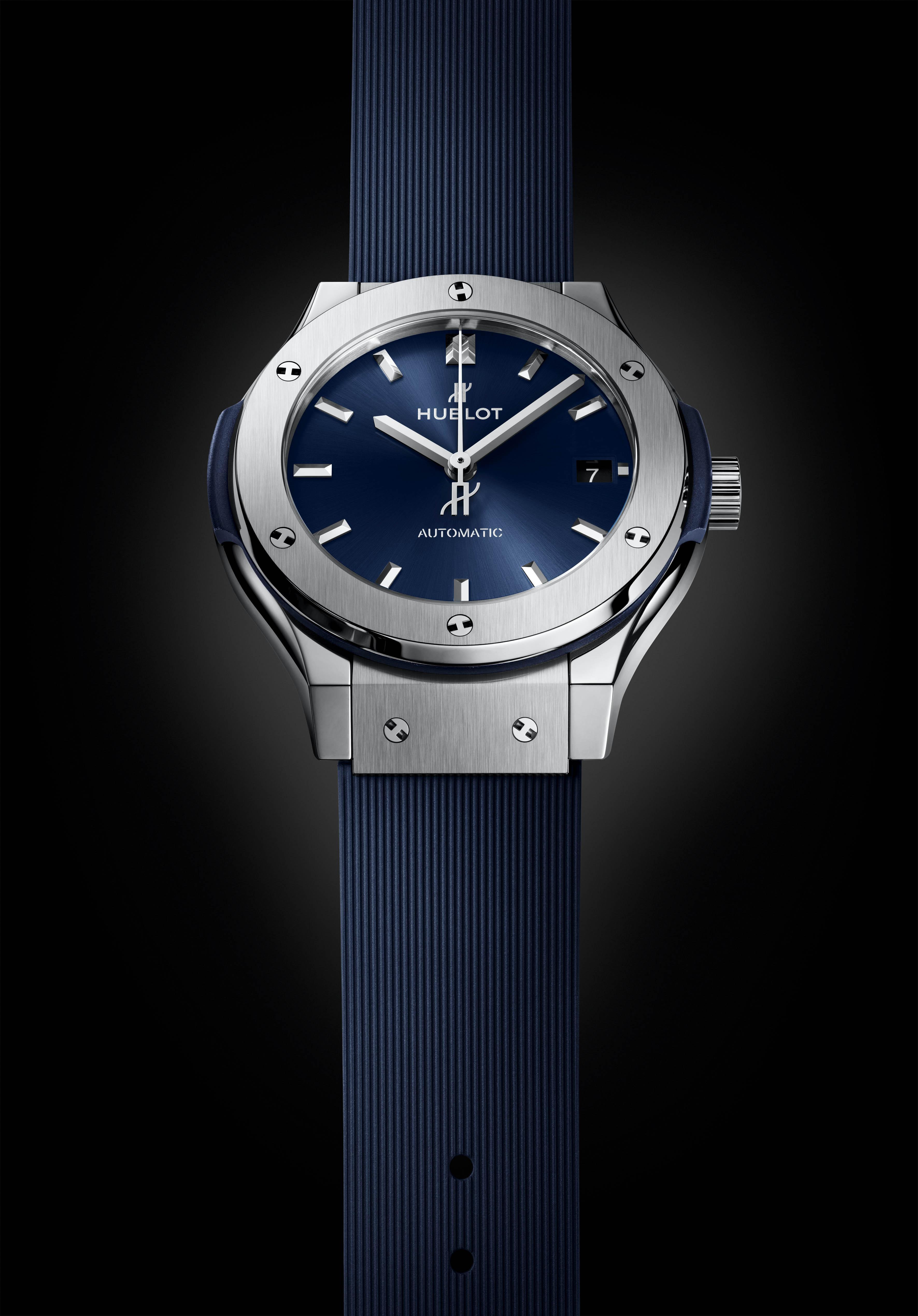 CLASSIC FUSION TITANIUM BLUE
