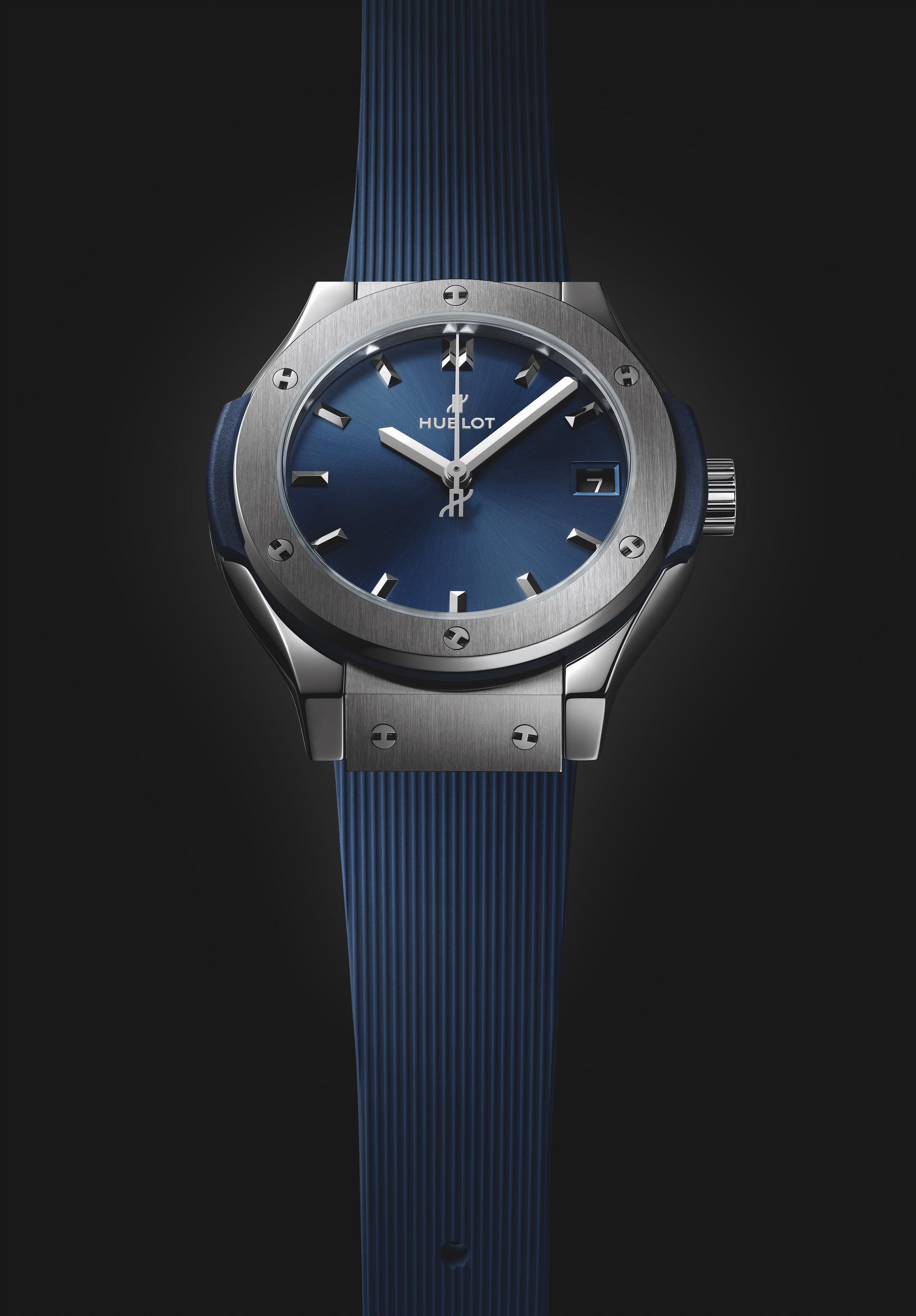 CLASSIC FUSION TITANIUM BLUE