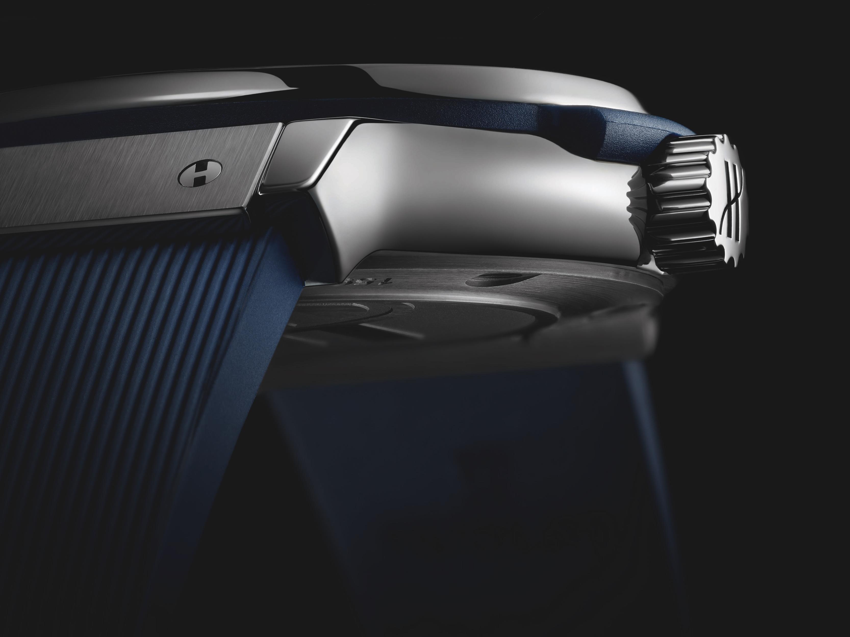 CLASSIC FUSION TITANIUM BLUE