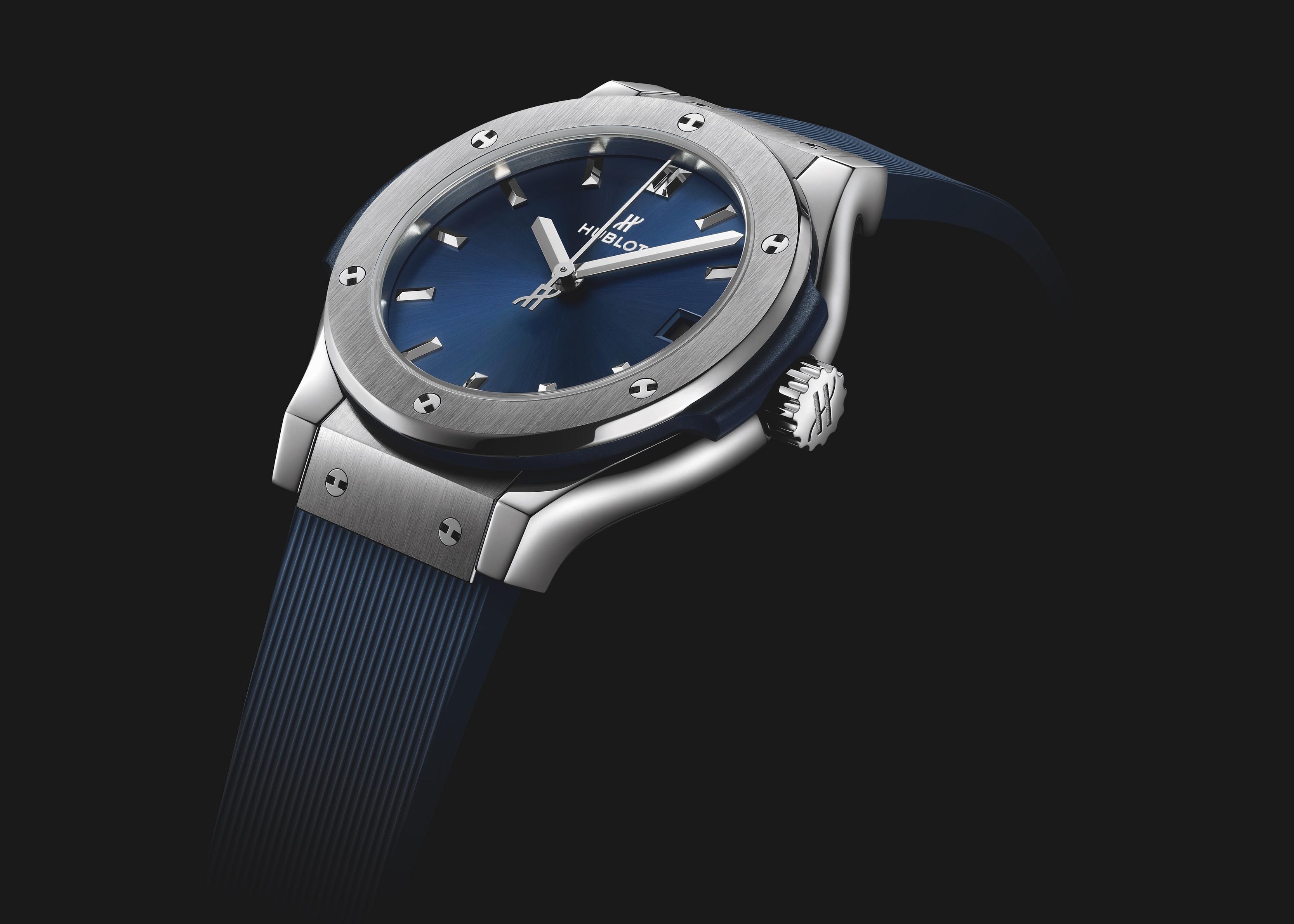 CLASSIC FUSION TITANIUM BLUE