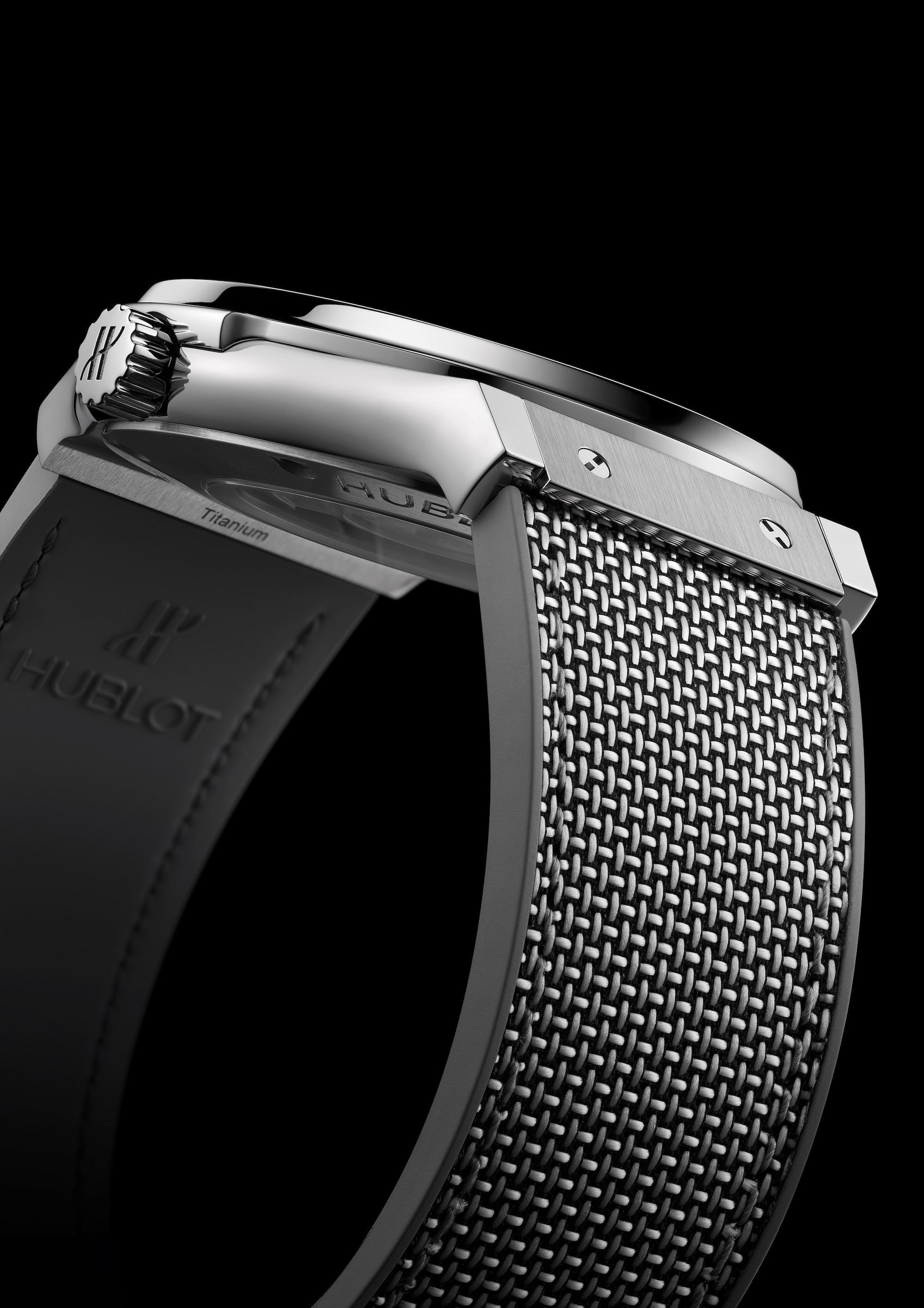 CLASSIC FUSION ESSENTIAL GREY