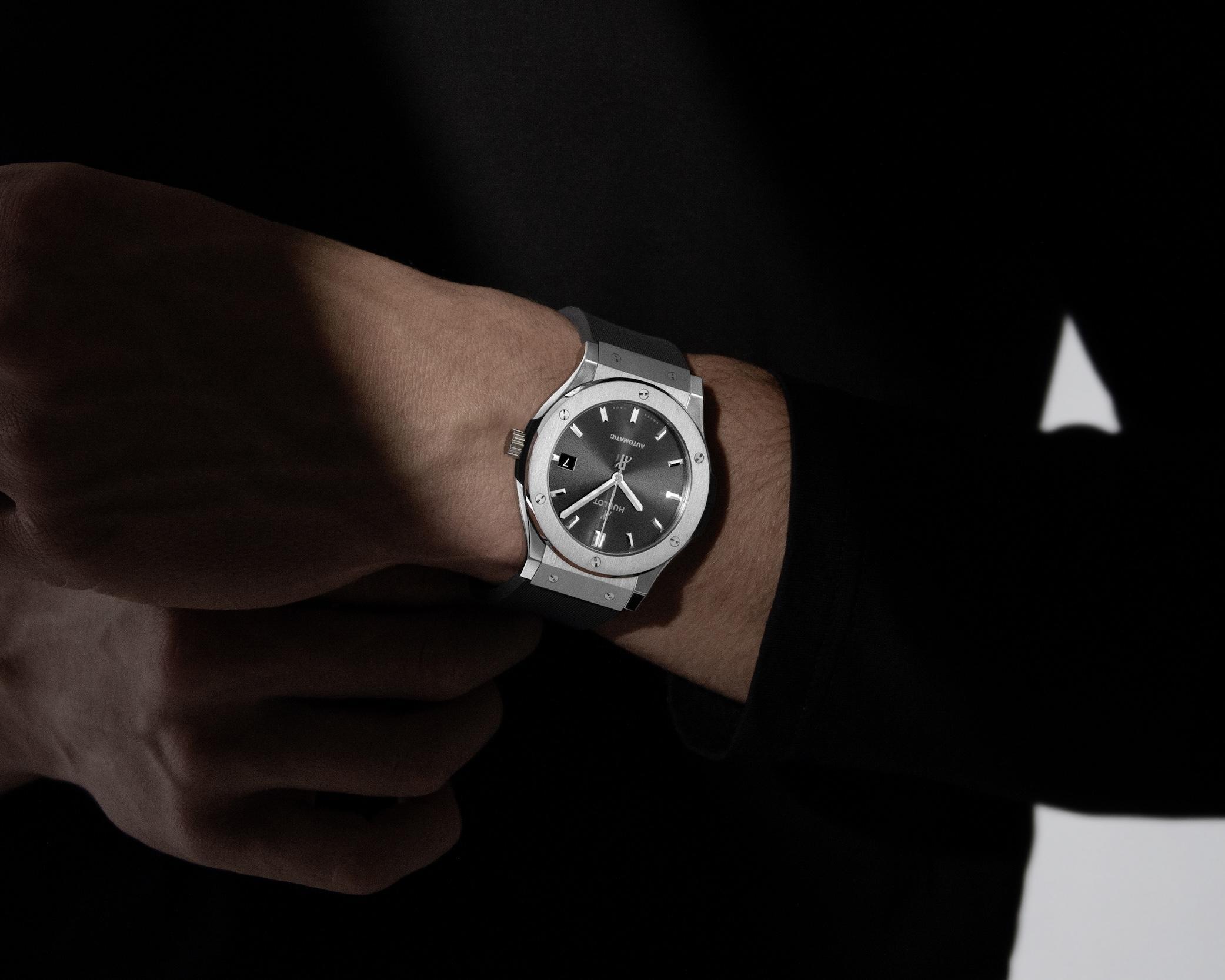 CLASSIC FUSION TITANIUM RACING GREY