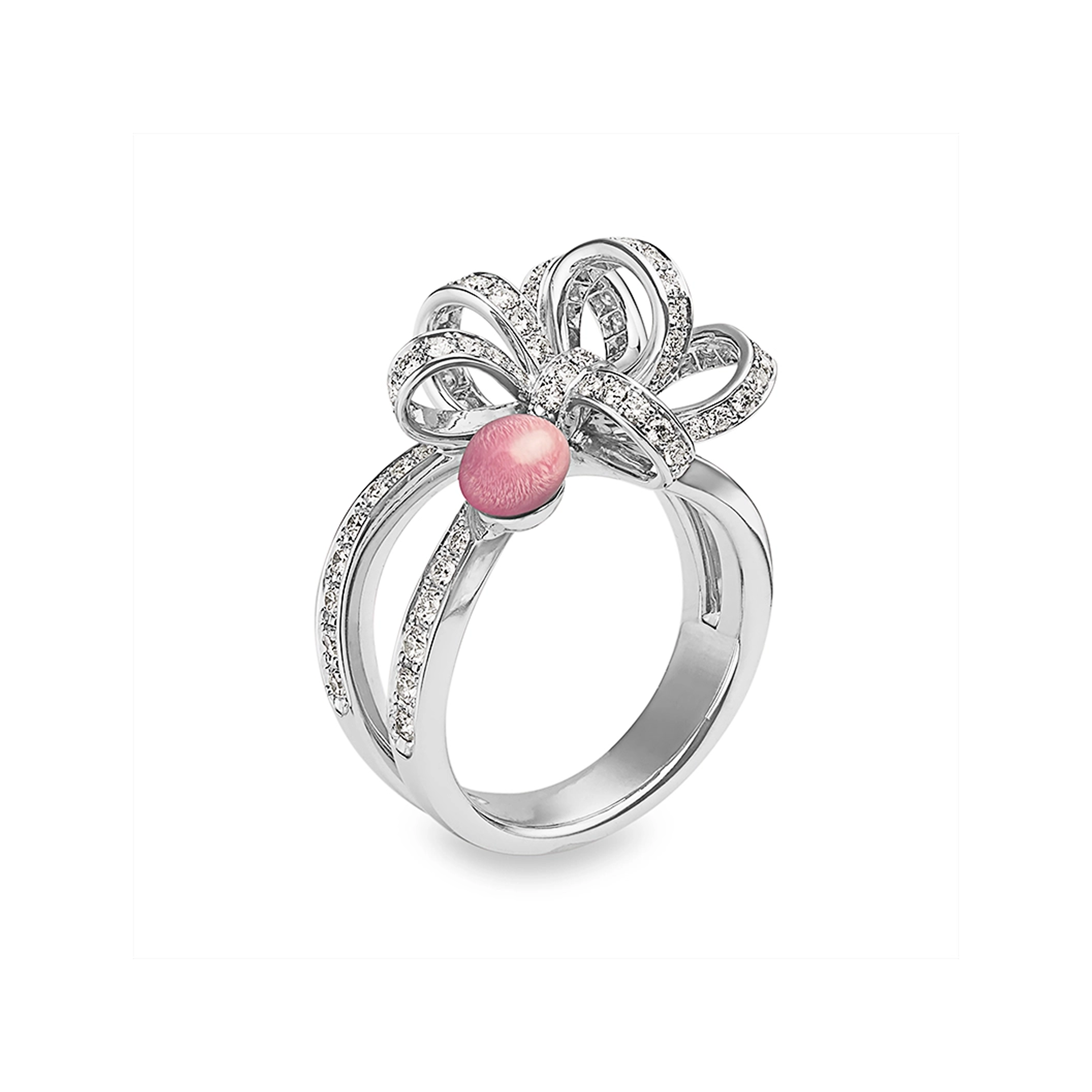 Jeux de Rubans Conch Pearl and Diamond Ring
