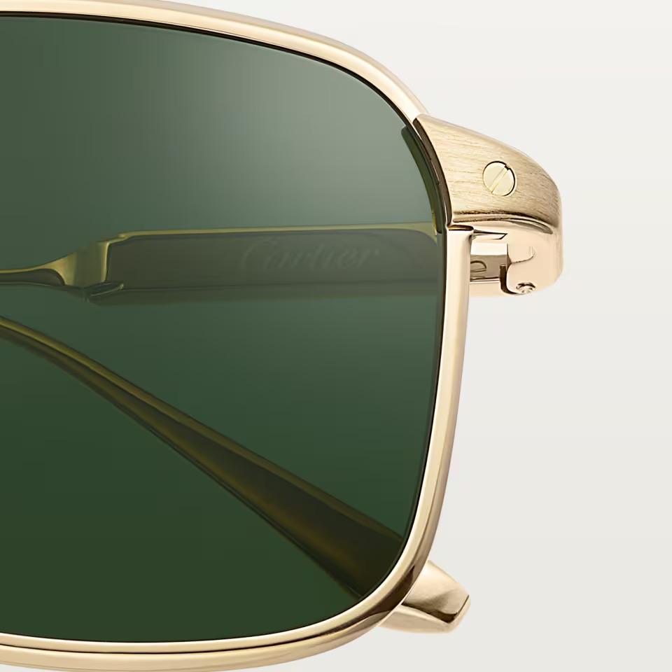 Солнцезащитные очки Cartier CRESW00792 с оправой из титана золотистого тона и зелеными поляризационными линзами, 54 мм